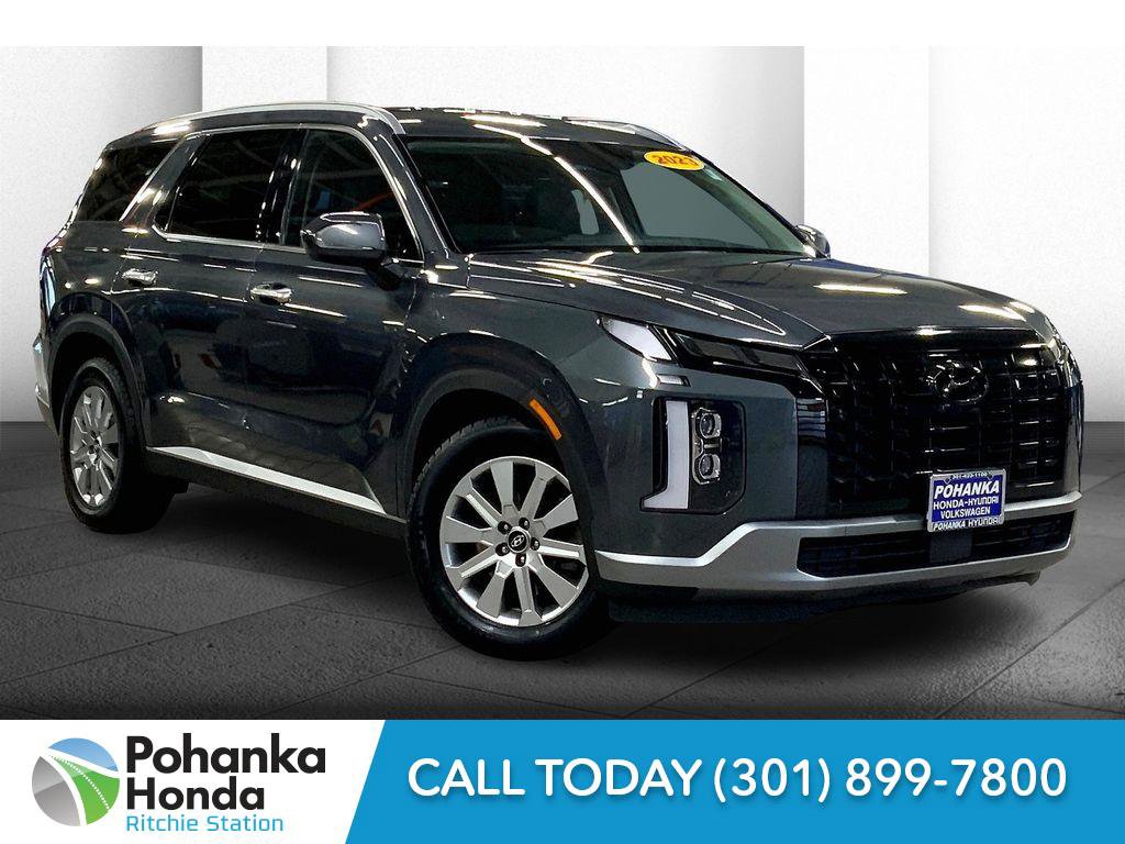 Used 2023 Hyundai Palisade SEL image 1