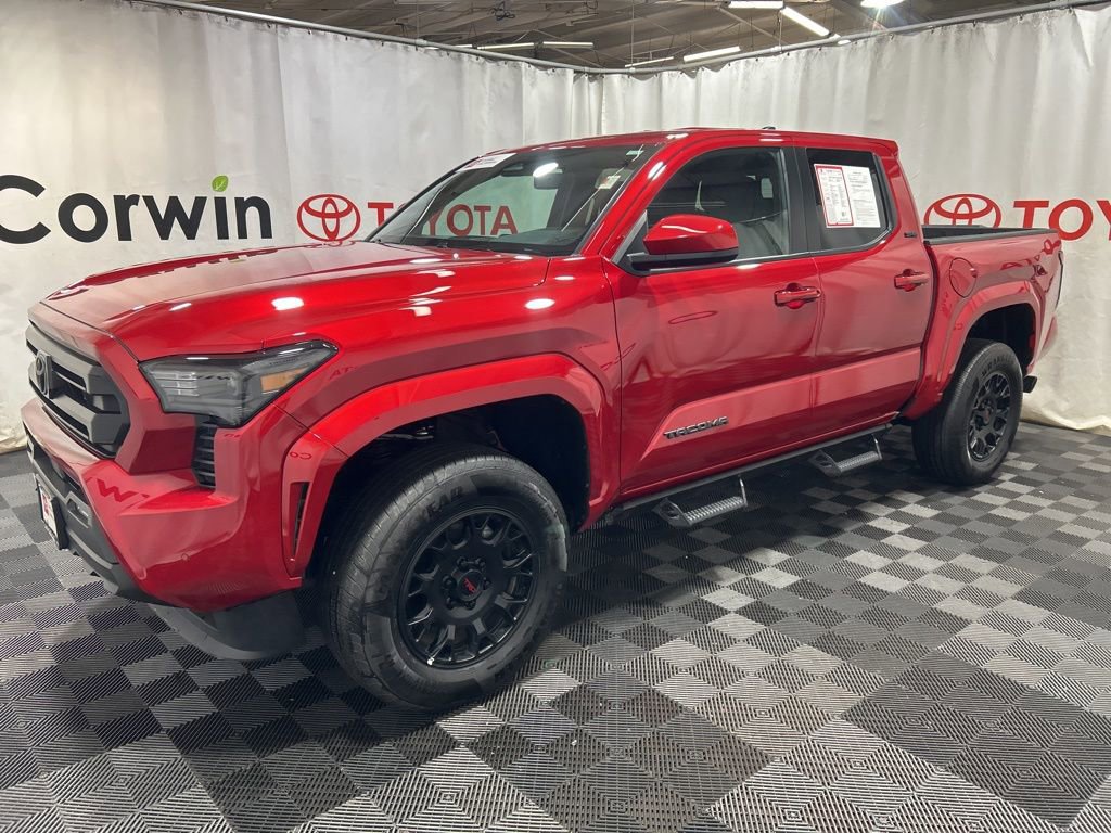 Used 2025 Toyota Tacoma SR5 image 4