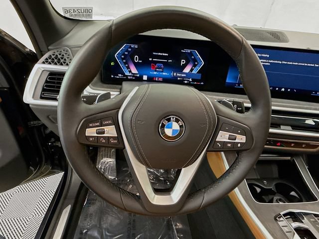 Used 2024 BMW X5 xDrive40i w/ Premium Package AWD/4WD image 11
