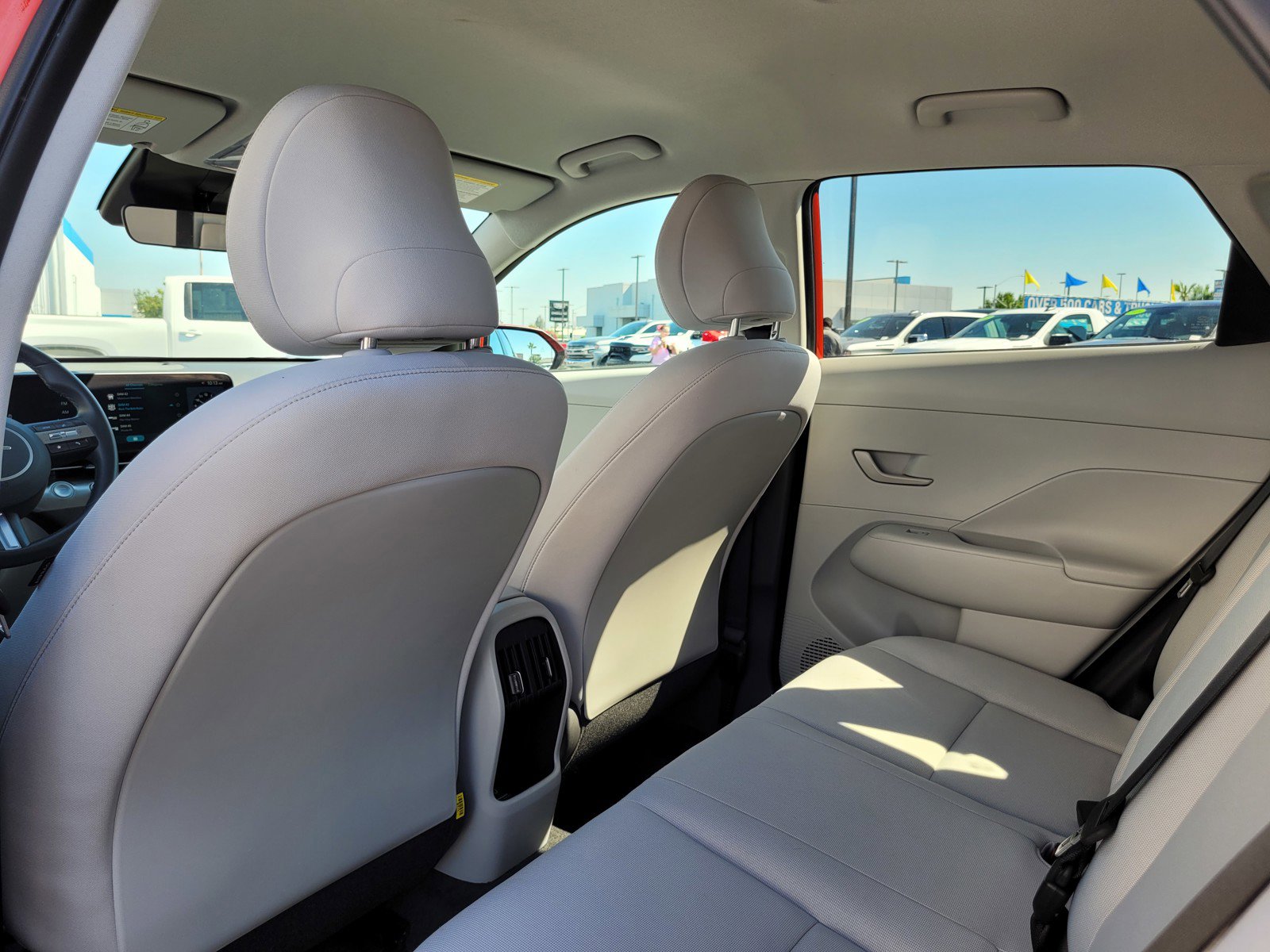 Used 2025 Hyundai Kona SEL FWD image 13