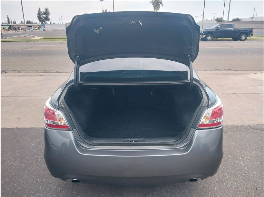 Used 2015 Nissan Altima 2.5 S w/ Power Driver Seat Package FWD image 6