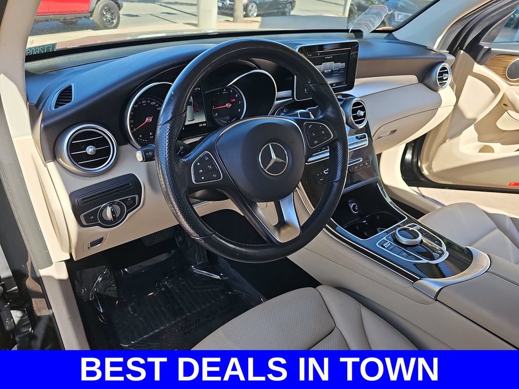 Used 2019 Mercedes-Benz GLC 350e 4MATIC image 16