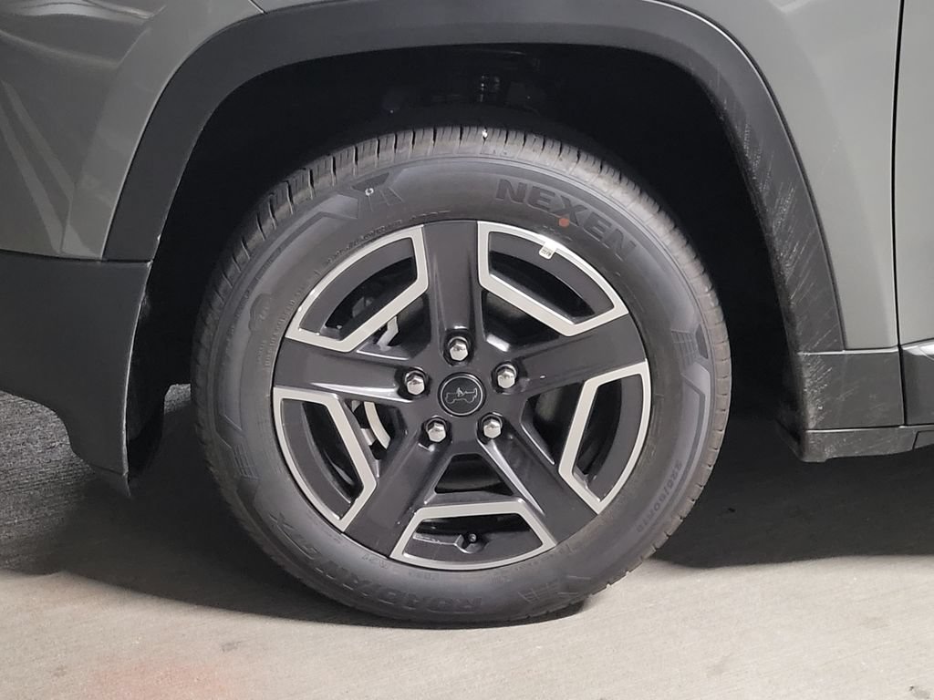 New 2026 Jeep Cherokee Laredo AWD/4WD image 22