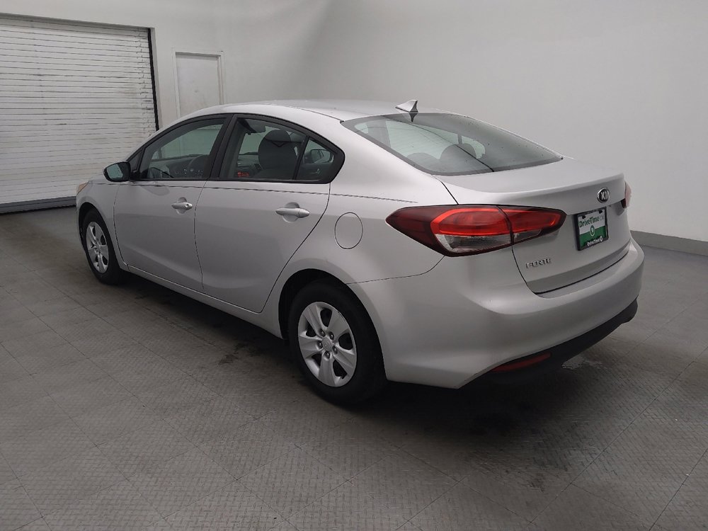 Used 2017 Kia Forte LX image 5