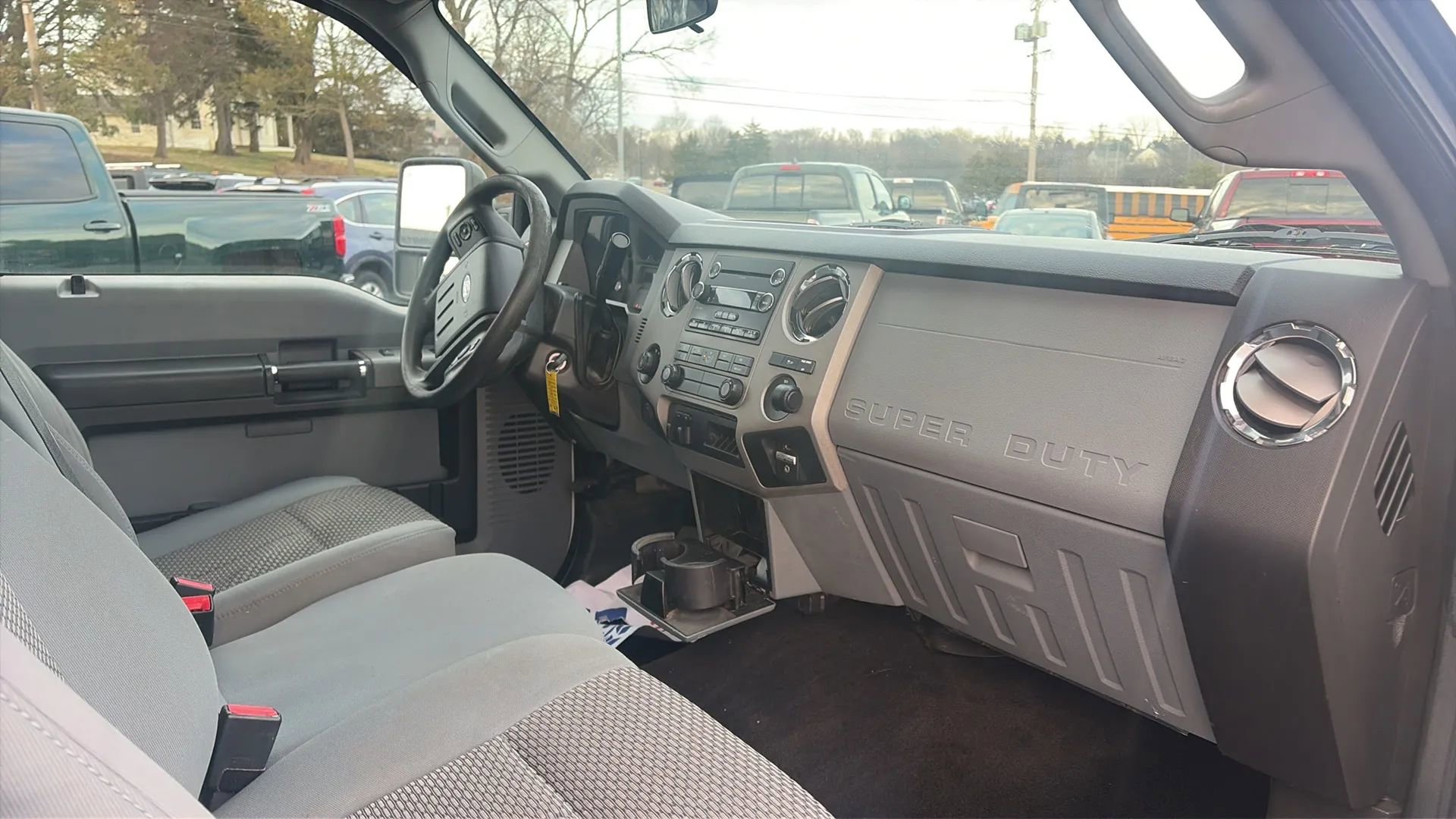 Used 2014 Ford F250 XLT w/ Snow Plow Prep Package image 27