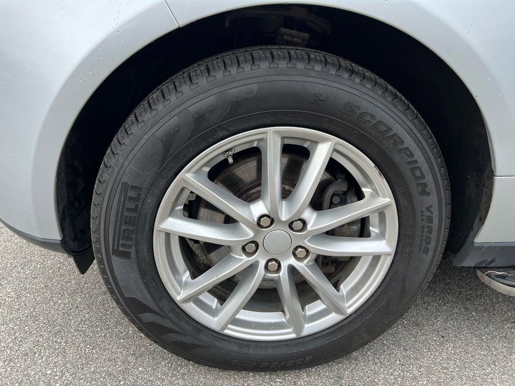 Used 2015 Land Rover Range Rover image 9