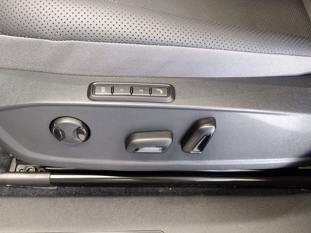 New 2026 Volkswagen ID.4 Pro S Plus AWD/4WD image 21