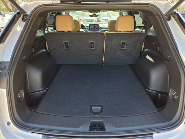 Used 2025 Chevrolet Blazer Premier w/ Driver Confidence II Package image 22