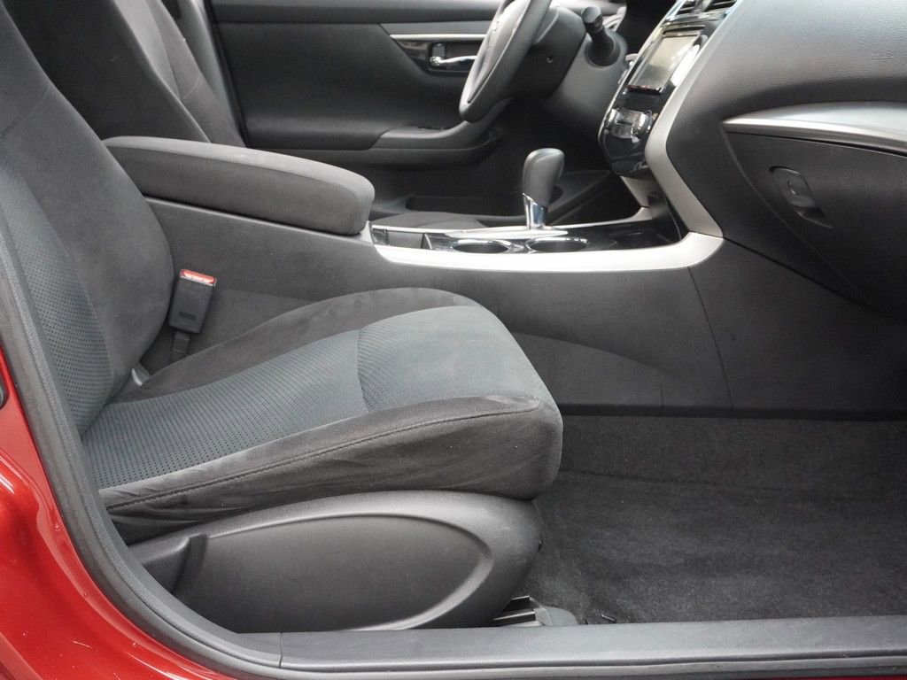 Used 2014 Nissan Altima 2.5 S w/ Sport Value Package FWD image 22