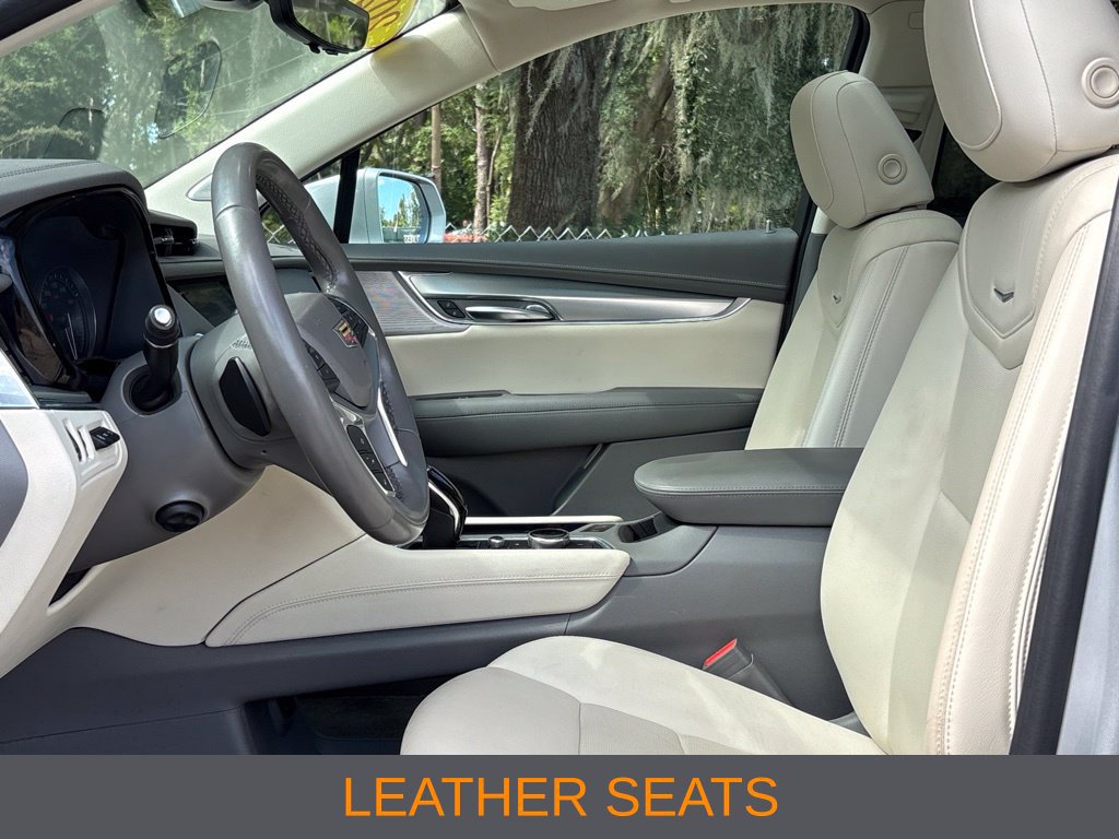 Used 2020 Cadillac XT5 Premium Luxury FWD image 10