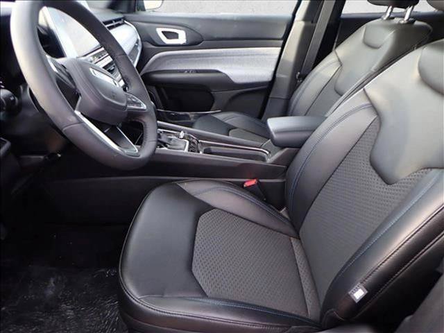 New 2026 Jeep Compass Latitude AWD/4WD image 12
