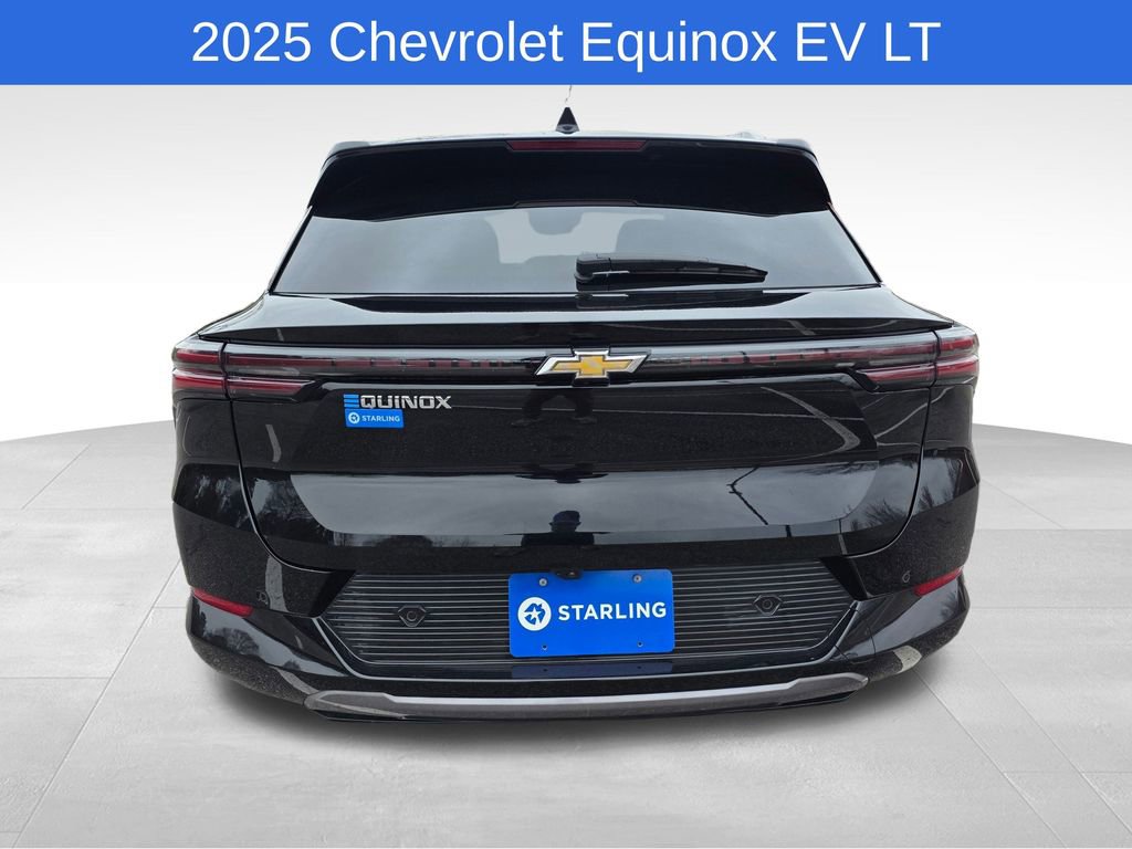 Used 2025 Chevrolet Equinox EV LT image 8