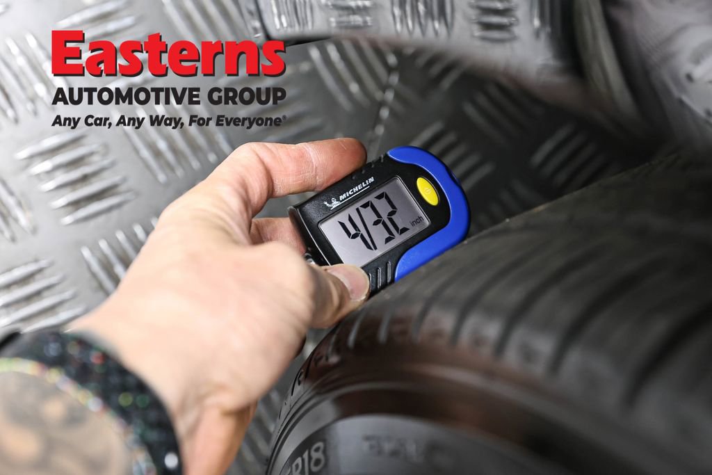 Used 2019 Tesla Model 3 Standard Range image 24