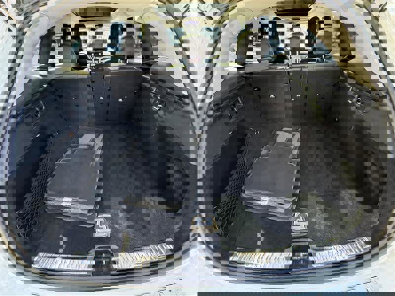 Used 2023 Mercedes-Benz GLC 300 4MATIC w/ Exclusive Trim Package image 10