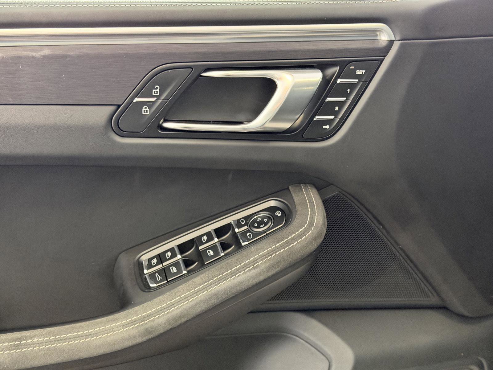 Certified 2023 Porsche Macan GTS image 14