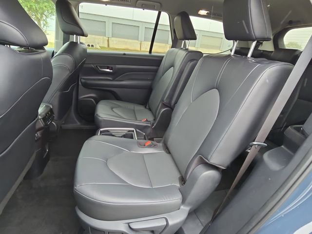 Certified 2025 Toyota Grand Highlander FWD image 15
