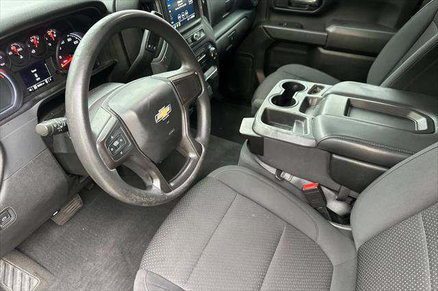 Used 2020 Chevrolet Silverado 2500 Custom w/ Custom Value Package image 9