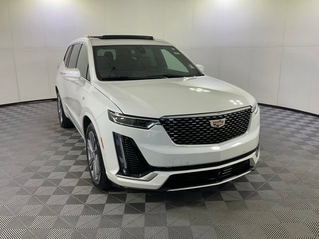 Used 2025 Cadillac XT6 Premium Luxury w/ Platinum Package AWD/4WD image 3