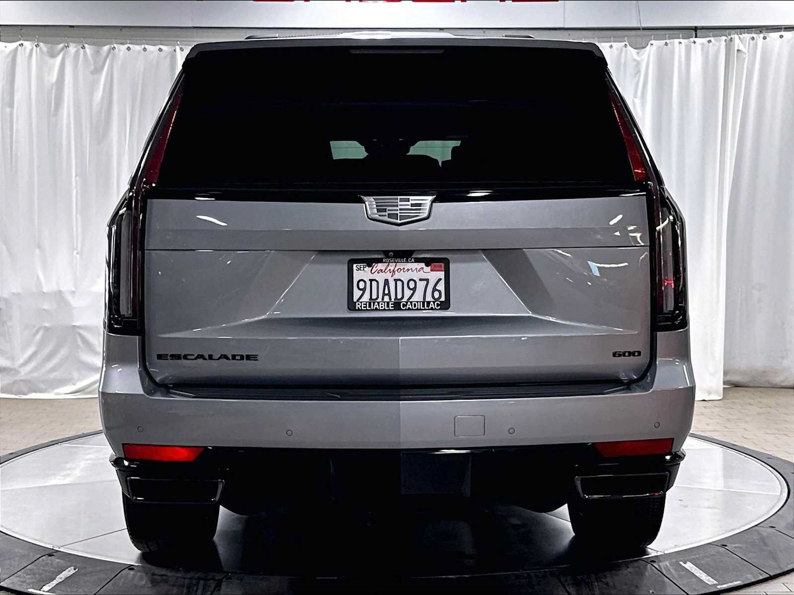 Used 2023 Cadillac Escalade Sport Platinum w/ LPO, ONYX Package AWD/4WD image 8