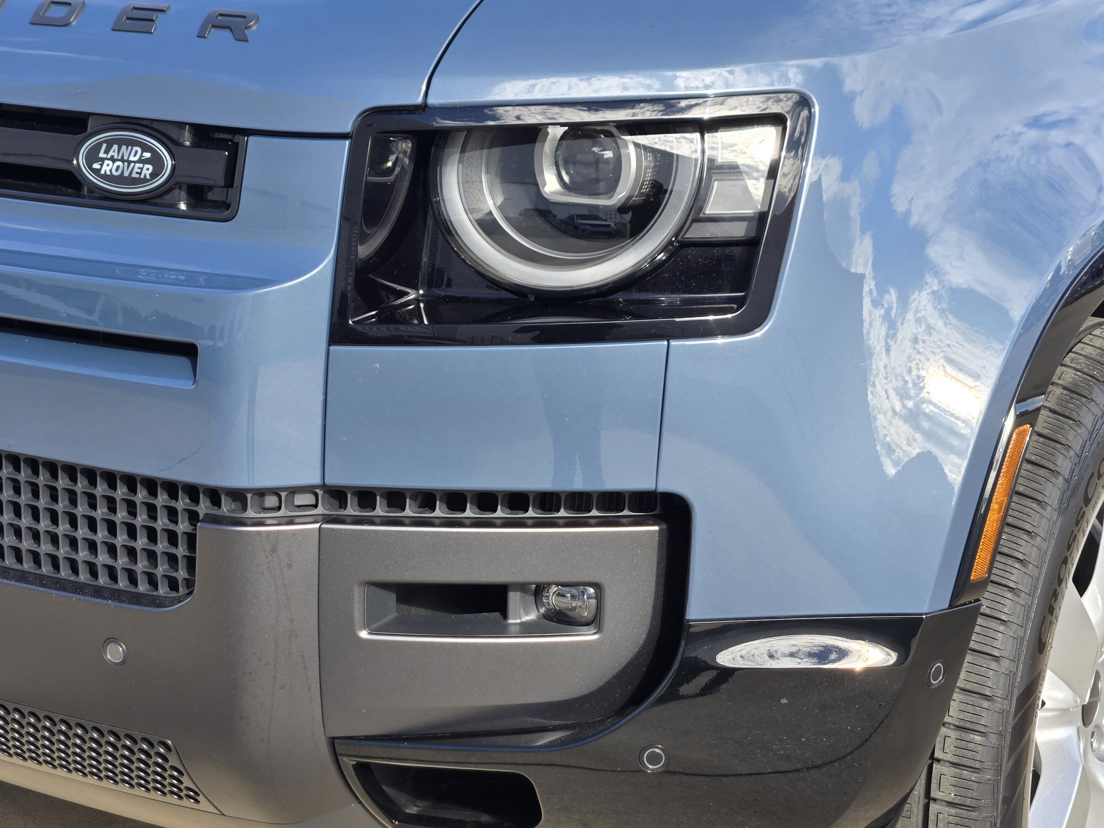 New 2026 Land Rover Defender 110 X-Dynamic SE AWD/4WD image 8