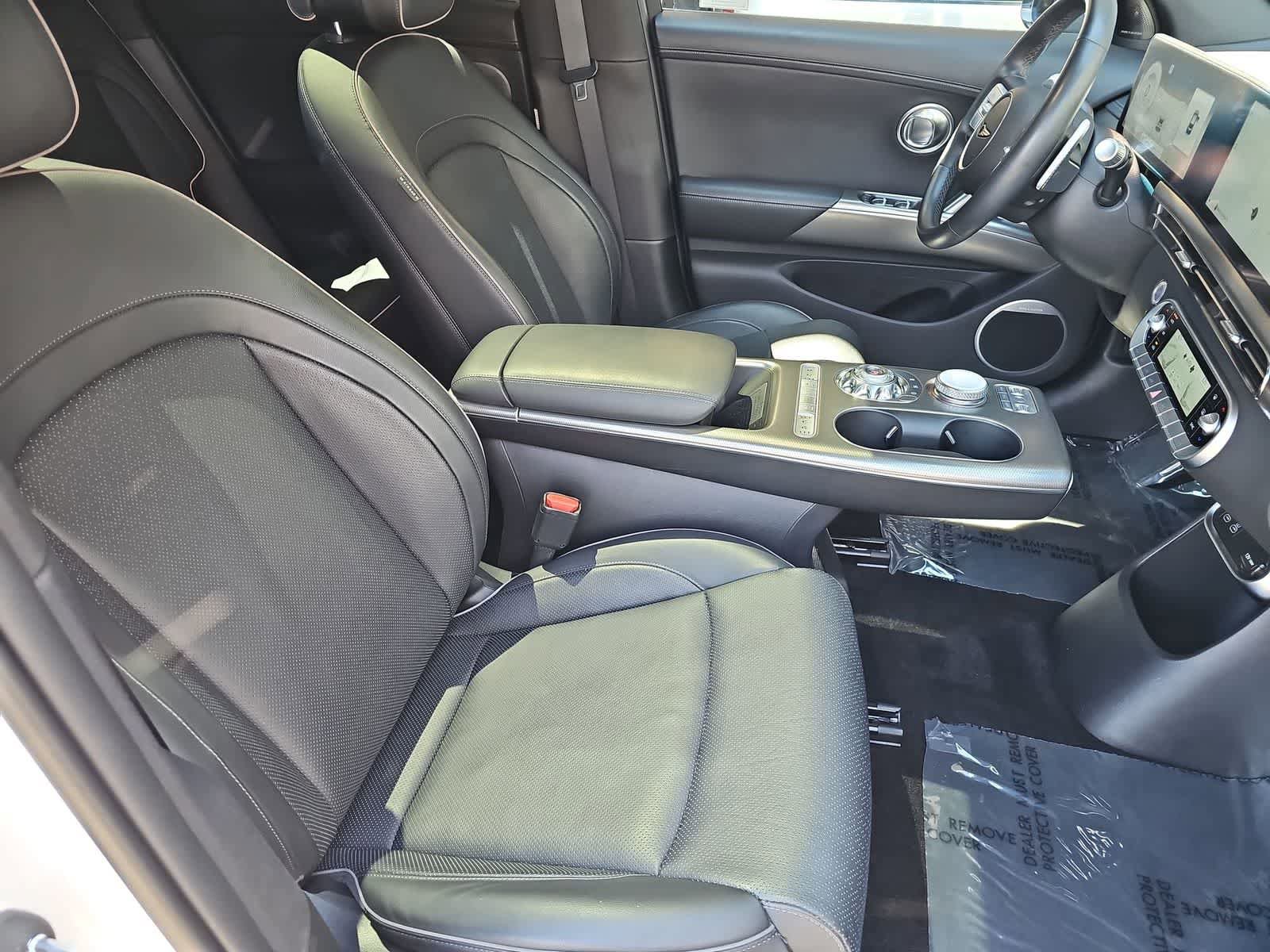 Certified 2023 Genesis GV60 Advanced AWD/4WD image 18