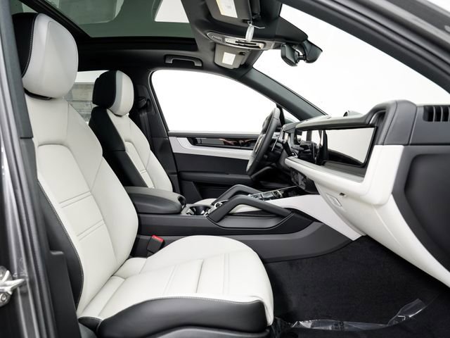 New 2026 Porsche Cayenne S image 23