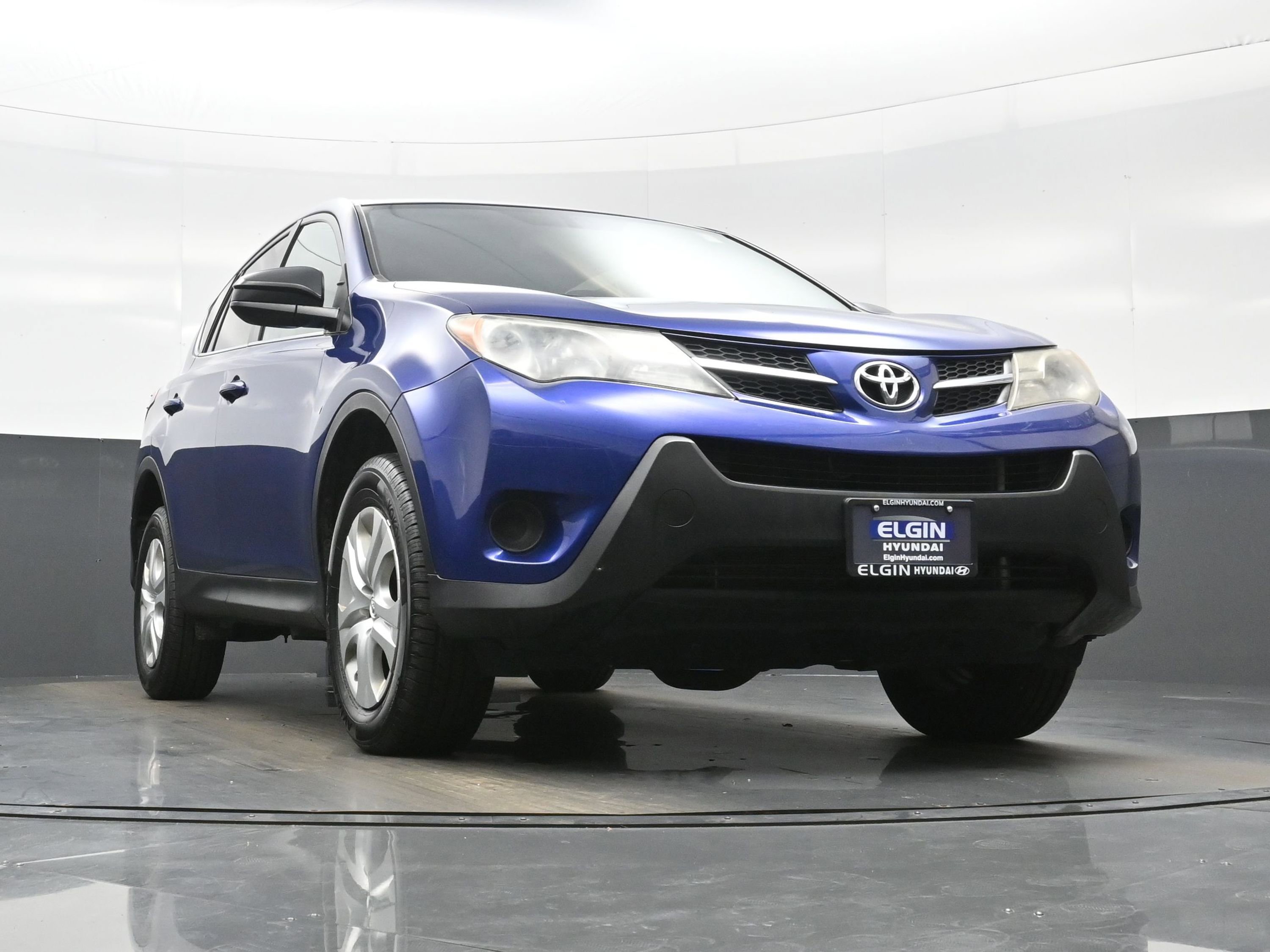 Used 2015 Toyota RAV4 LE AWD/4WD image 29
