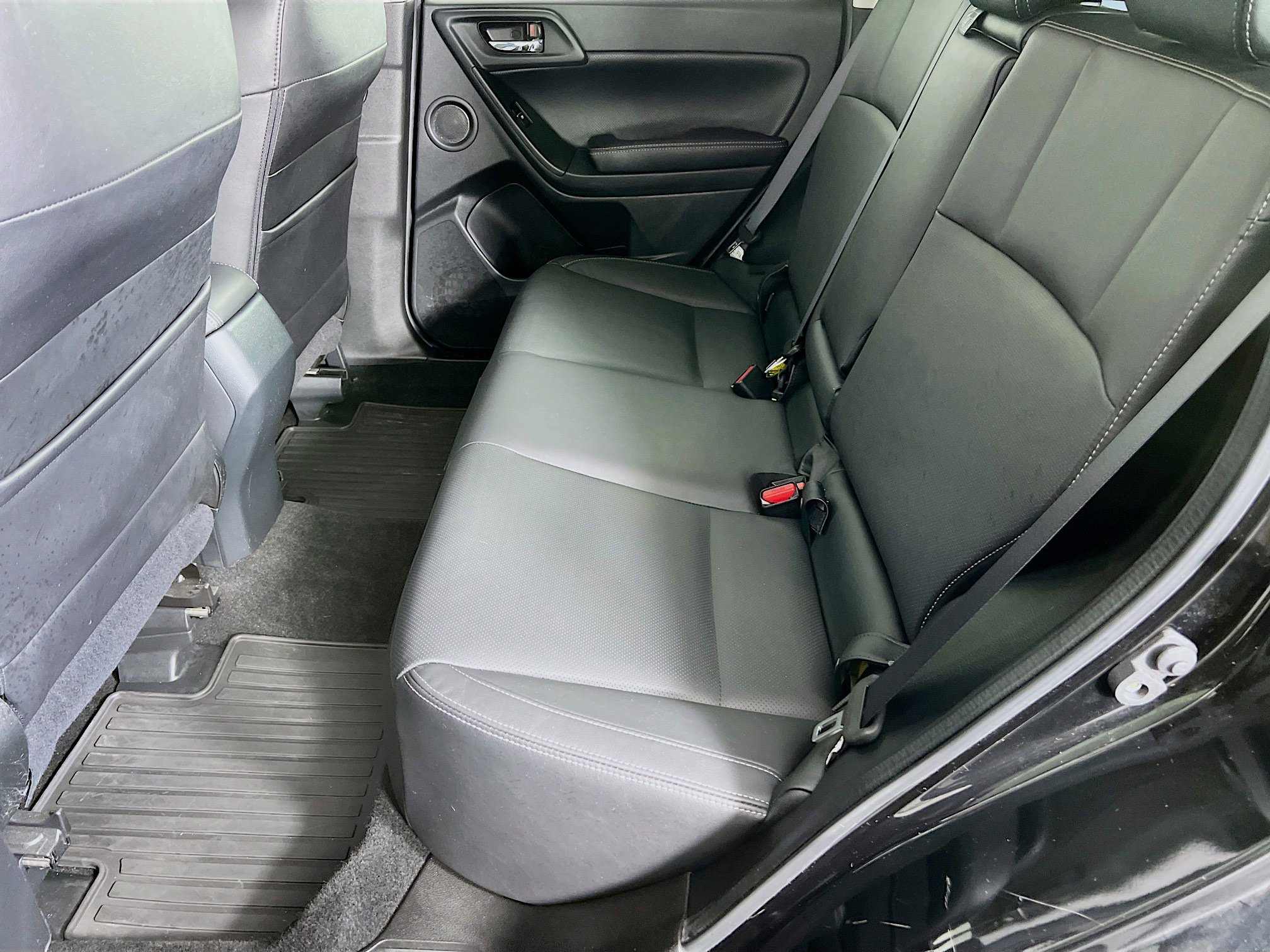 Used 2017 Subaru Forester 2.5i Limited w/ Popular Package #2 image 5