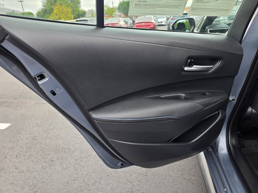 Used 2022 Toyota Corolla SE w/ Carpet Mat Package (TMS) FWD image 19