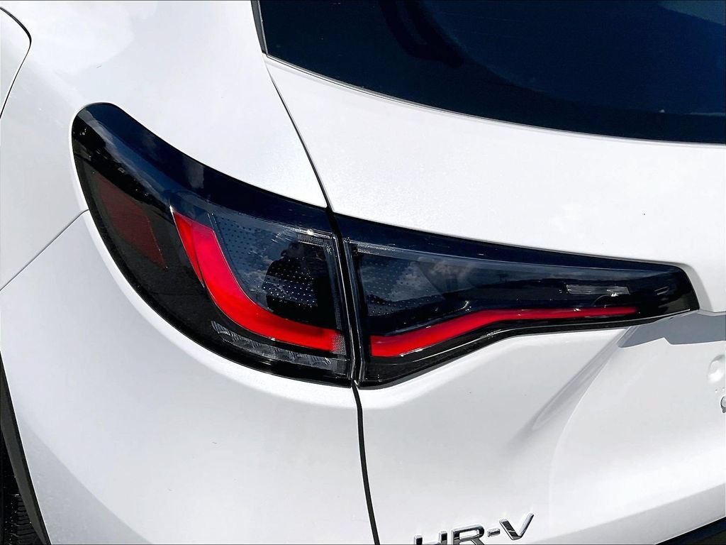 Used 2023 Honda HR-V LX image 33
