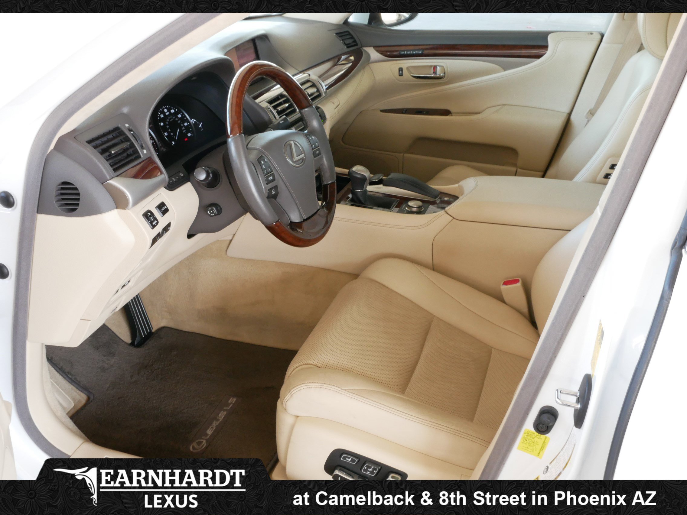 Used 2013 Lexus LS 460 w/ Comfort Pkg RWD image 4