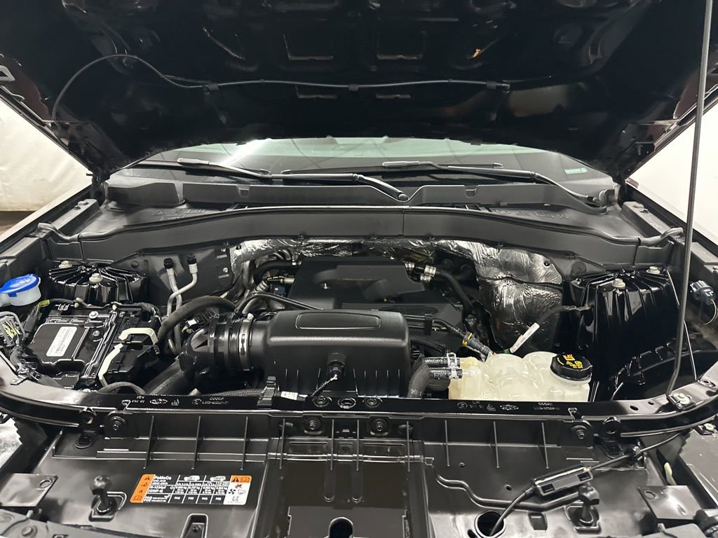 Used 2020 Ford Explorer XLT image 34