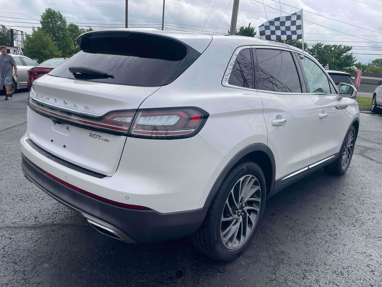 Used 2019 Lincoln Nautilus Reserve w/ Driver Assistance Package AWD/4WD image 4