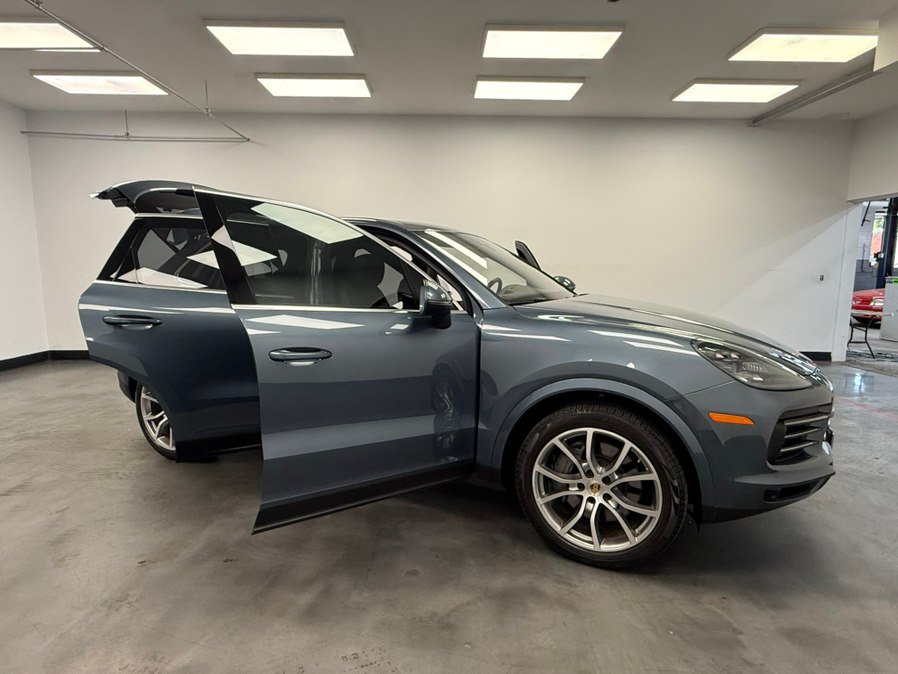 Used 2019 Porsche Cayenne S w/ Premium Plus Package AWD/4WD image 25