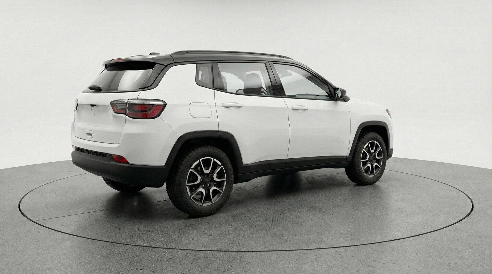Used 2025 Jeep Compass Trailhawk AWD/4WD image 7