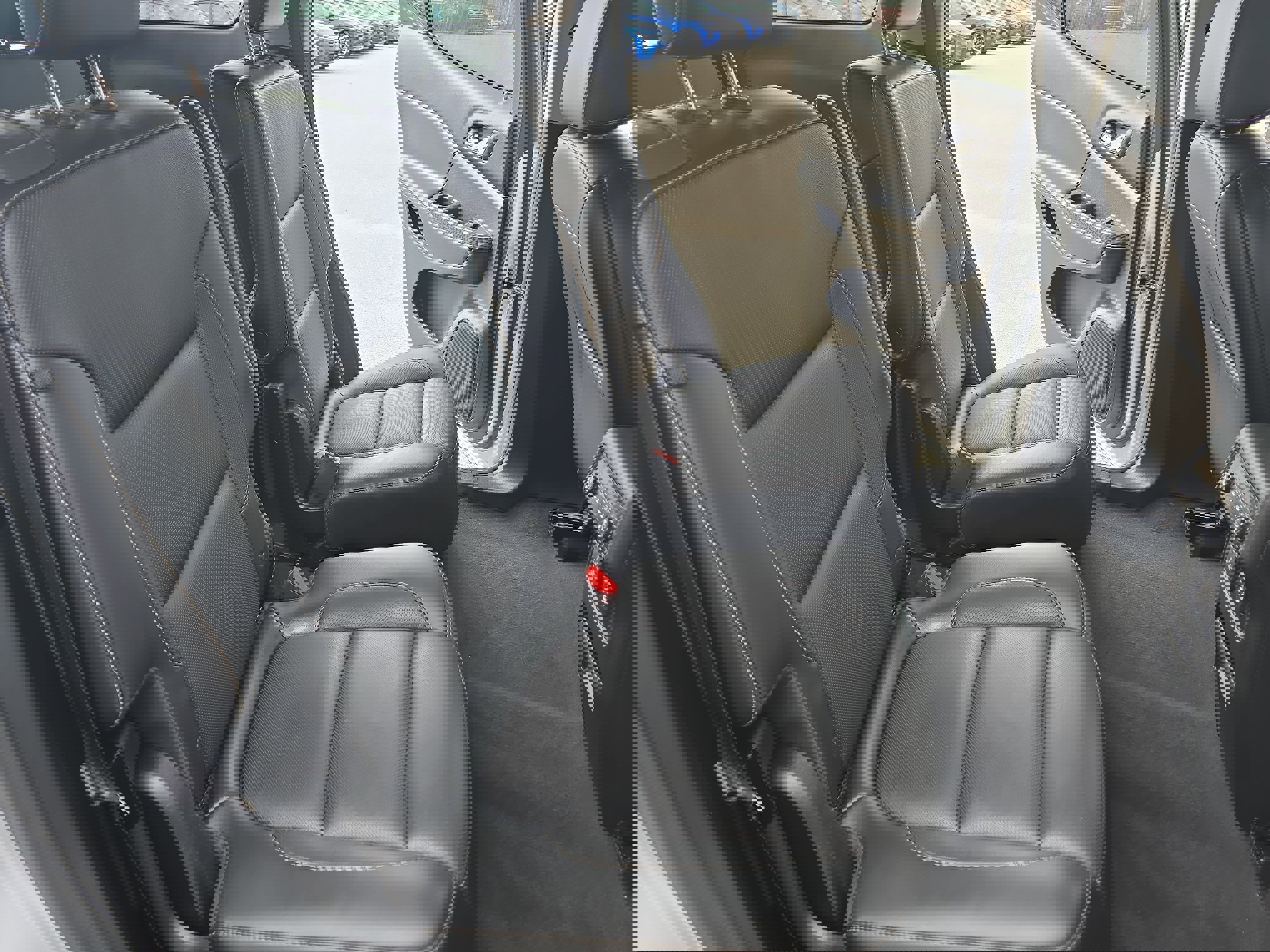 Used 2018 GMC Acadia SLT image 11