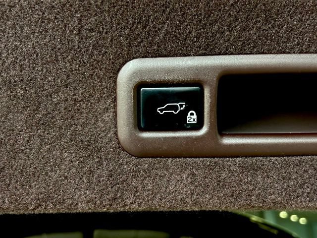 Used 2018 Lexus RX 450hL Luxury w/ Cold Area Package (CT) AWD/4WD image 37