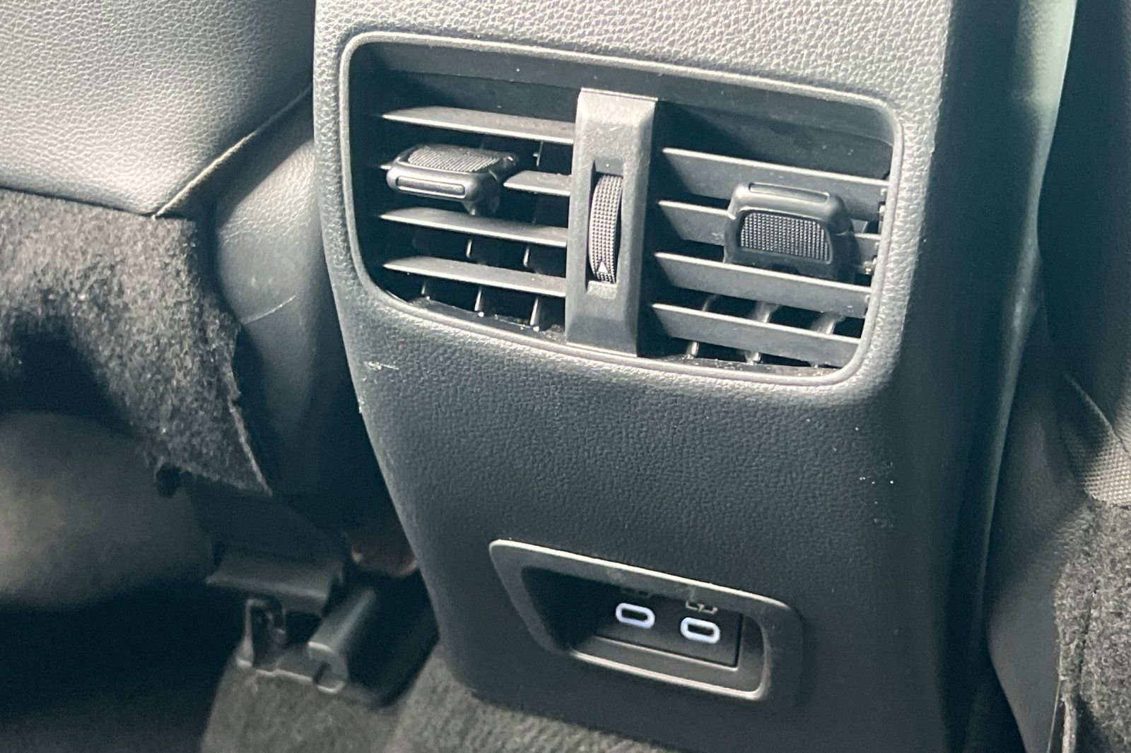 Certified 2023 Toyota Corolla Cross XLE image 16