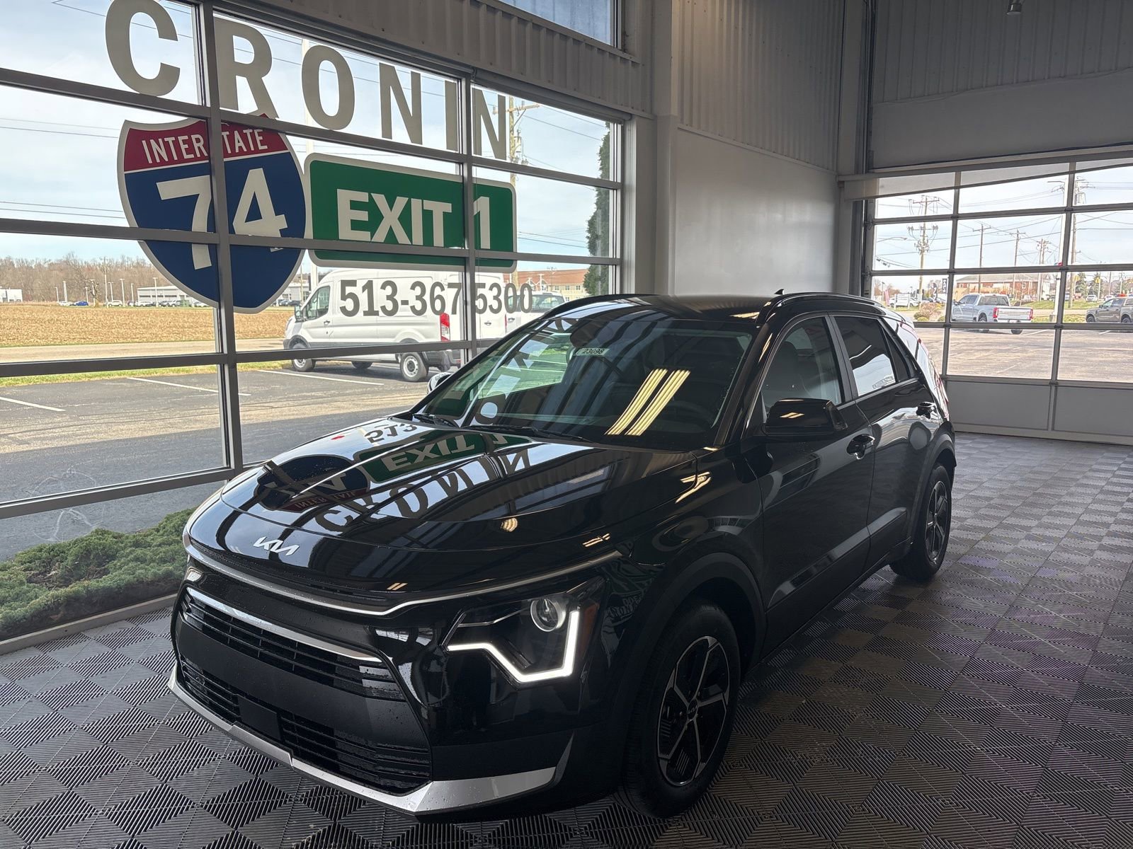 New 2025 Kia Niro EX image 3