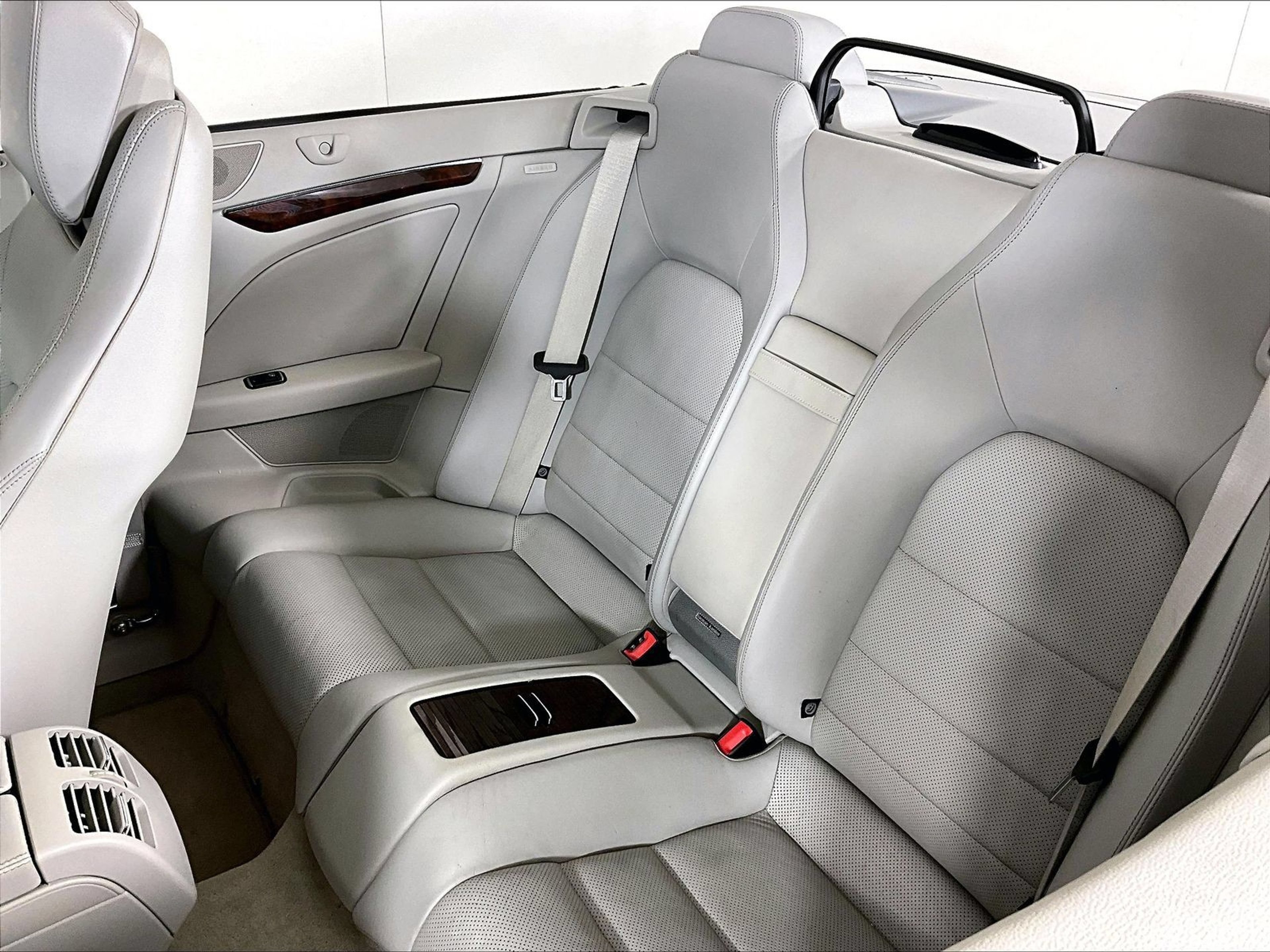 Used 2012 Mercedes-Benz E 550 Cabriolet image 20