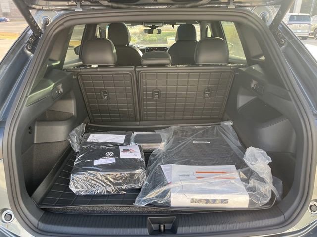 New 2026 Volkswagen Tiguan SE R-Line image 22