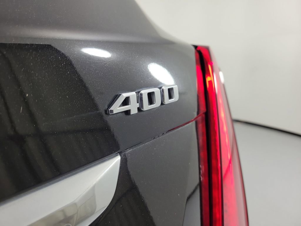 Certified 2022 Cadillac XT5 Premium Luxury w/ Technology Package image 2