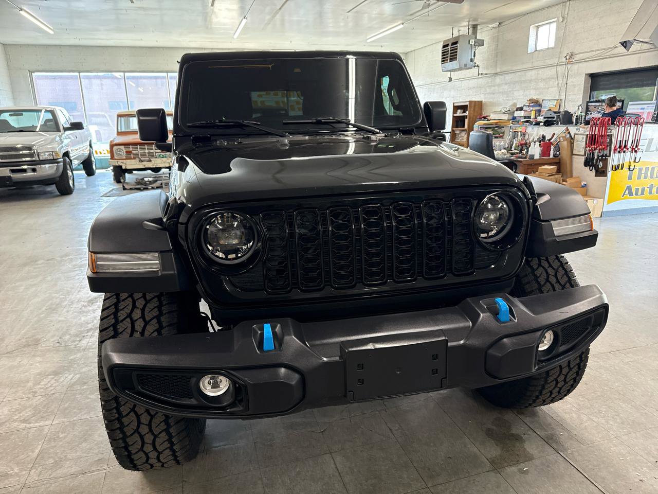 Used 2024 Jeep Wrangler Unlimited image 77