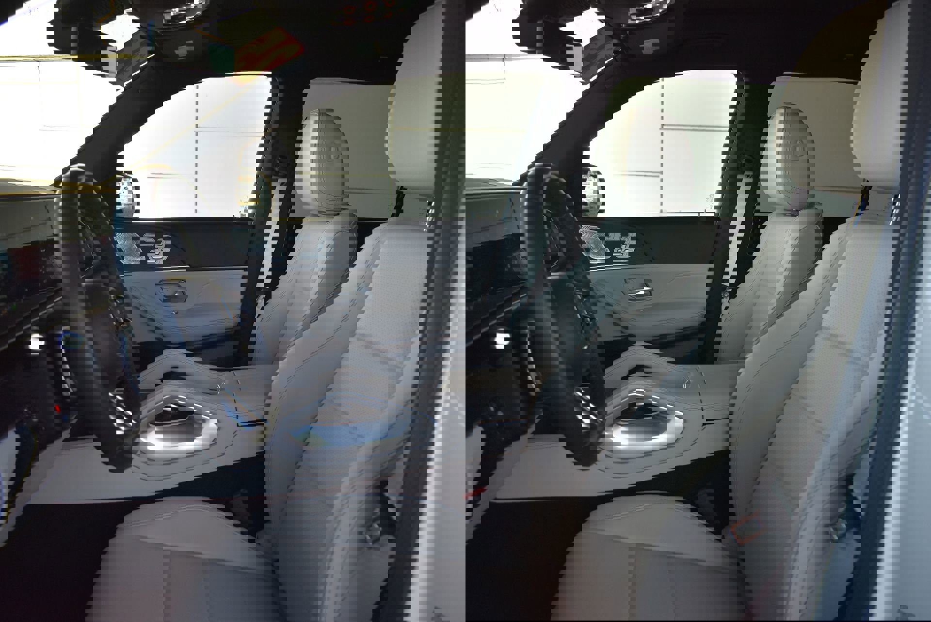 Used 2025 Mercedes-Benz GLS 450 4MATIC image 16