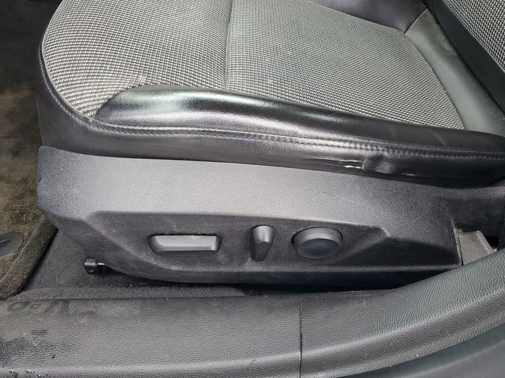 Used 2013 Chevrolet Malibu LT w/ Power Convenience Package image 6