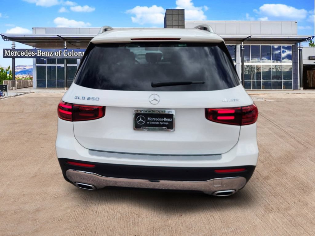 New 2026 Mercedes-Benz GLB 250 4MATIC image 4