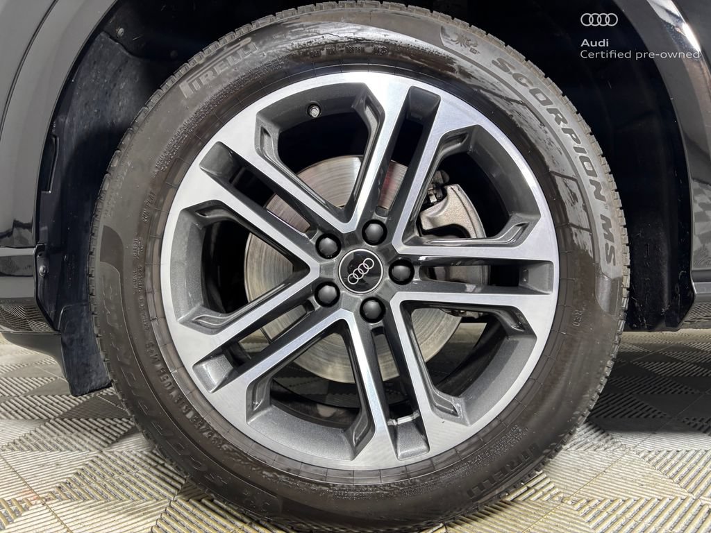 Certified 2025 Audi Q5 Premium w/ Convenience Package AWD/4WD image 33