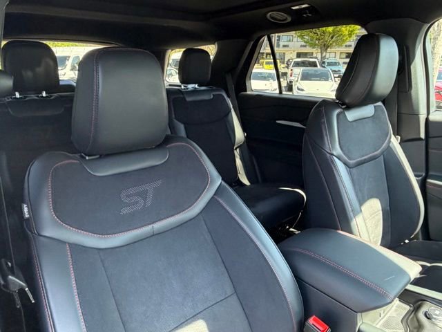 Used 2026 Ford Explorer ST w/ Sun And Sound Package image 30
