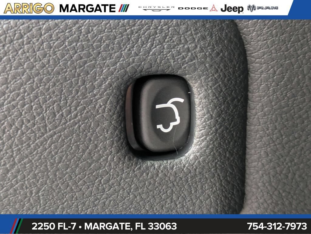 New 2026 Dodge Durango GT w/ Tow 'N Go Package AWD/4WD image 13
