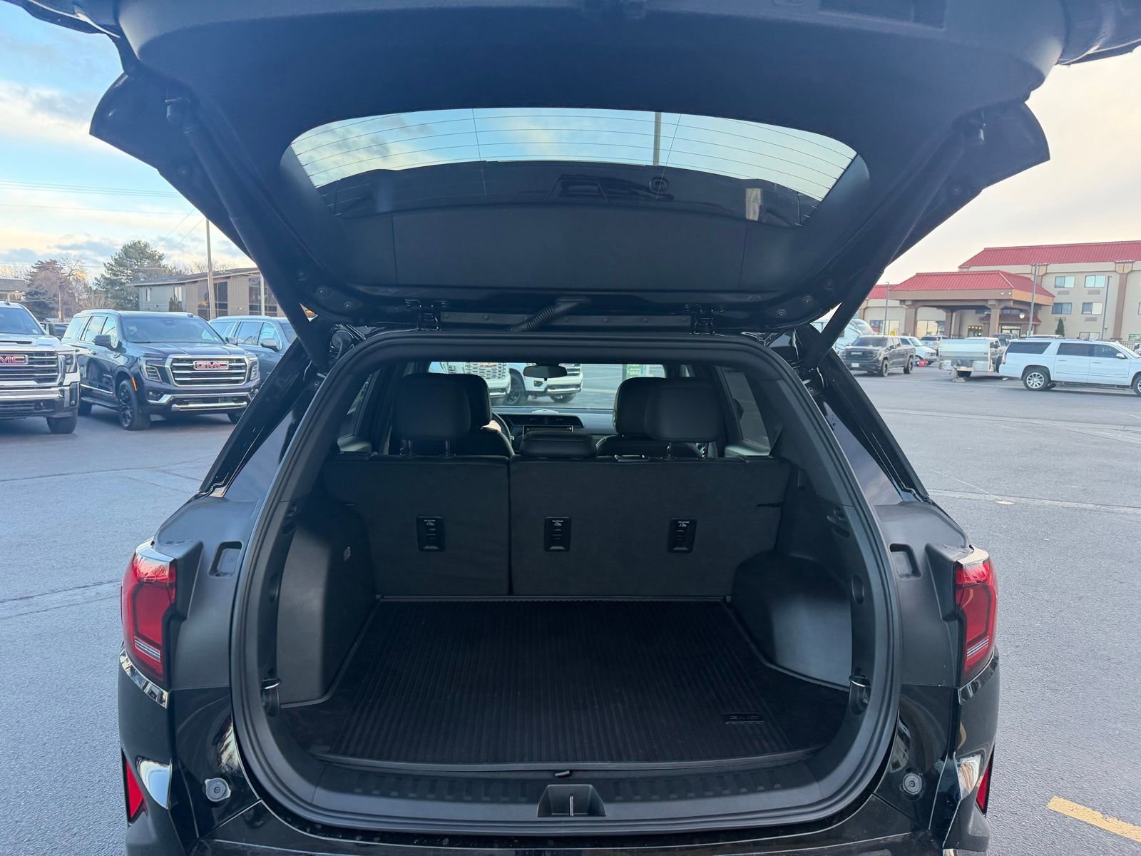 New 2026 GMC Terrain AT4 w/ LPO, Black Badging Package image 4